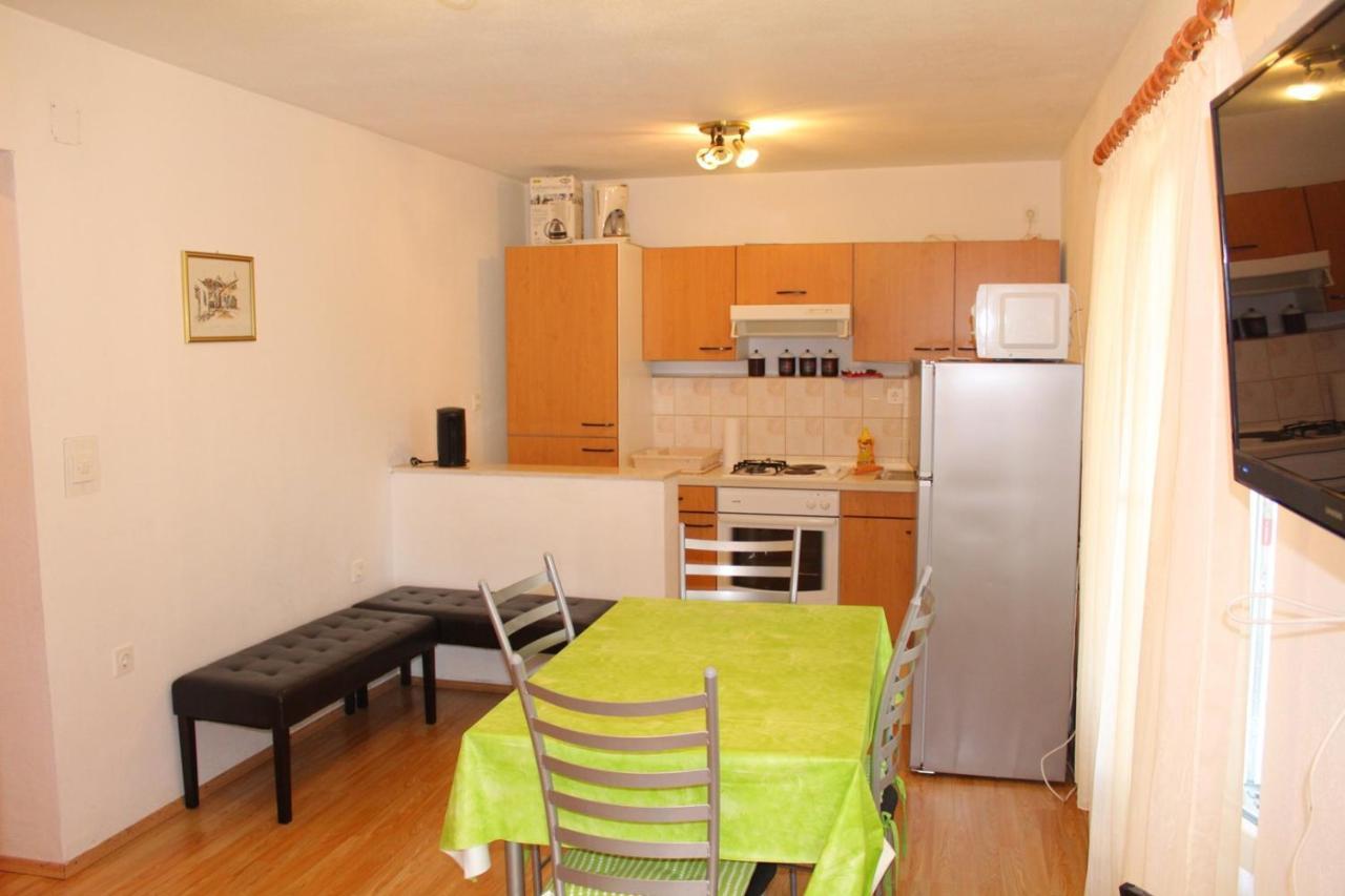 Apartment Davorka Primošten Esterno foto